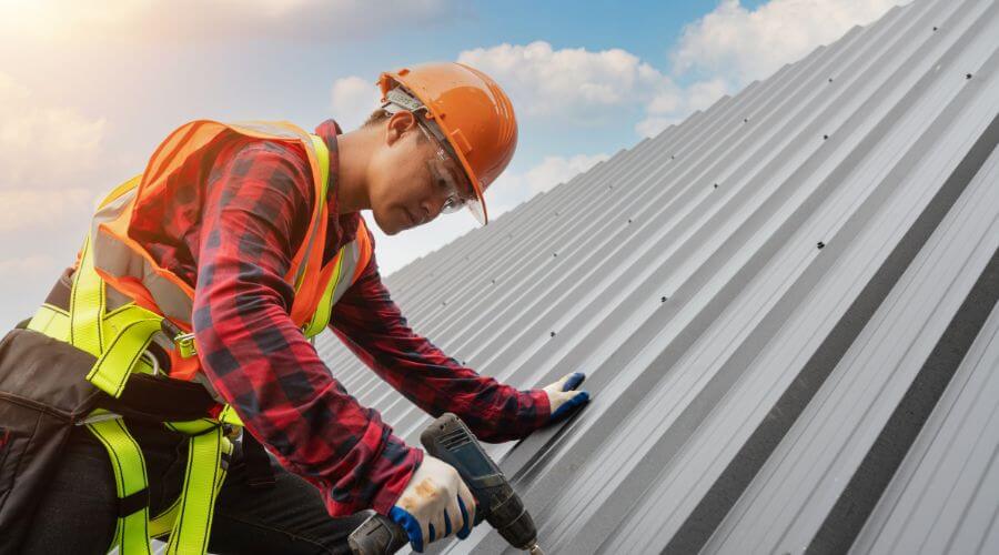 Professional Emergency Roof Repairs services in Elk Mound, WI